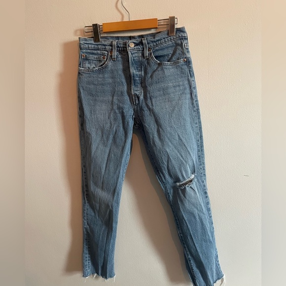 Levi Jeans size 27 - Picture 2 of 2